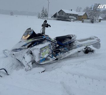 Ski-Doo SUMMIT-800 - cover