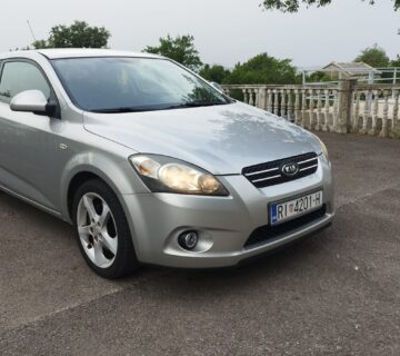Kia pro_ceed 1.6 Registriran god. Dana - cover