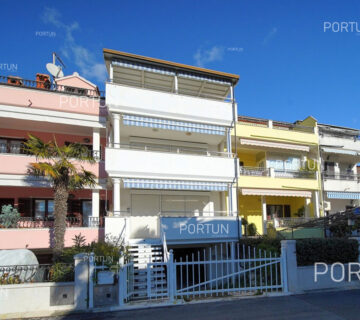 Suvremena vila sa šest apartmana u Rovinju - cover