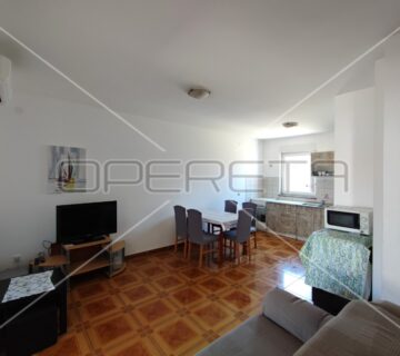 Dvosoban apartman, 63 m2, terasa i vrt, 100 m do mora, Vir, Zadar - cover