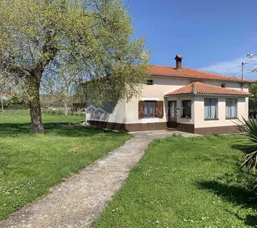 Kuća, Barban, Istra - cover