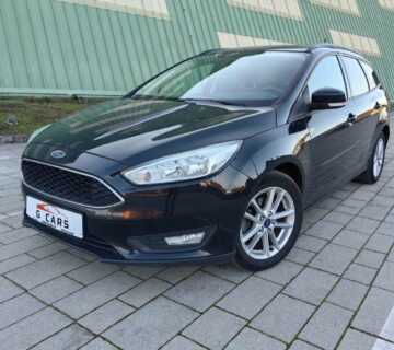 Ford Focus 1.5 TDCI--Navi,PDC,Servisna-- - cover