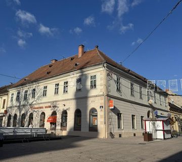 Jedinstvena prilika za investitore: Povijesni dragulj u centru grada - cover