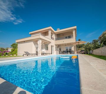 Vila -Lun, Pag - cover