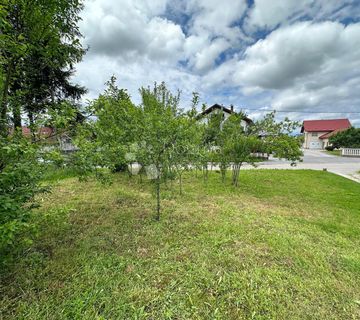 Gospić, građevinsko zemljište 411 m2 - cover