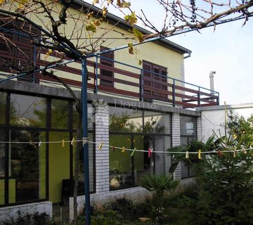  Kuća, 300 metara od mora i pogledom na Brijune - cover