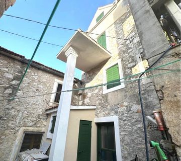 Kamena kuća s panoramskim pogledom na more u nautičkoj oazi - cover