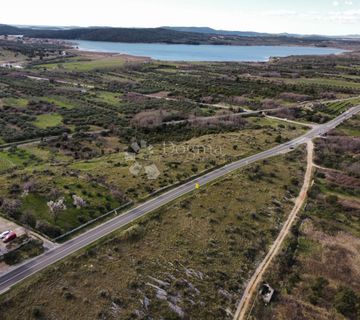 DONJE POLJE - Građevinsko zemljište 2500 m2 - cover