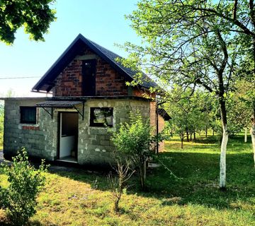 Vikendica u okolici Ogulina, Trojvrh - cover