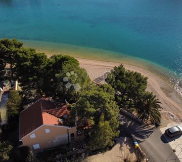 GREBAŠTICA- KUĆA NA JEDINSTVENOJ LOKACIJI PRVI RED DO MORA - cover