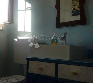 Prekrasna stancija u okolici Pule, s 10000 m² urbaniziranog zemljišta - cover