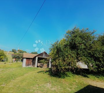 IMANJE U KAPELŠČAKU SA USELJIVOM KUĆOM I VELIKIM ZEMLJIŠTEM - cover