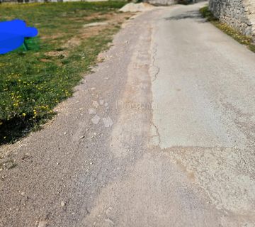 LABIN, građevinsko zemljište idealno za obiteljsku kuću - cover