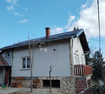 Šarmantna kuća na prodaju – Mali Carevdar - cover