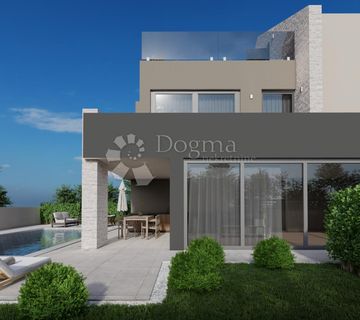 Poreč , visokokvalitetna vila 500m od mora - cover