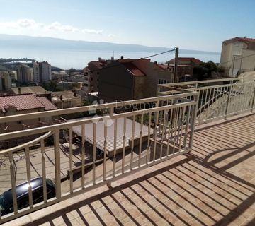 Ekskluzivni Objekat sa Poslovnim Prostorima, Stanom i 8 Apartmana - cover