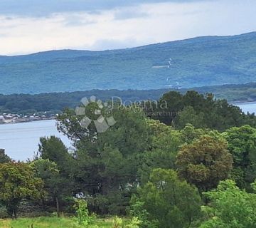 OTOK KRK, ATRAKTIVNO ZEMLJIŠTE SPORTSKO REKREACIJSKE NAMJENE 1. RED DO MORA  - cover