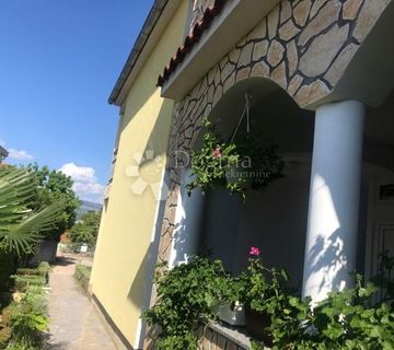 Investicijska prilika - Šilo (kuća s 5 apartmana) - cover
