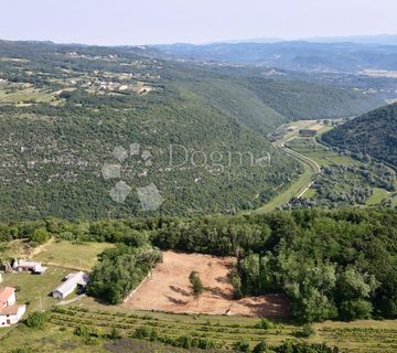EKSKLUZIVNO!!!  Prekrasno poljoprivredno zemljište na vrhu brda! - cover