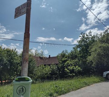 Centar Topuskog, uz dom zdravlja - cover