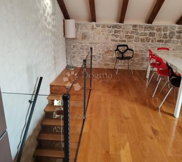 VODICE - kamena kuća 90 metara od mora - cover