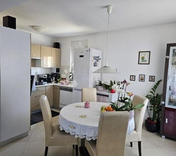 VIŠKOVO, 80.01 m2, 3S+DB, 2.kat - NOVO u ponudi - cover