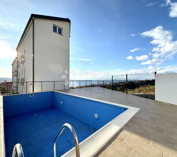 Kuća sa 4 apartmana i bazenom Crikvenica  - cover