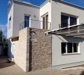 Moderna kuća, 3 stambene jedinice, Borik - Zadar - cover