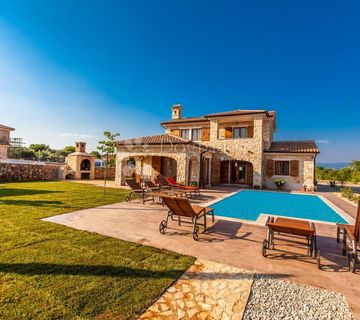 OTOK KRK - KAMENA VILA S BAZENOM - cover