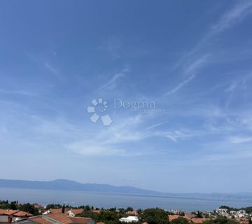 OTOK KRK-Kuća s tri stambene jedinice i garažom - cover