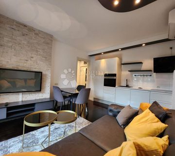 Opatija apartman sa panormaskim pogledom  - cover
