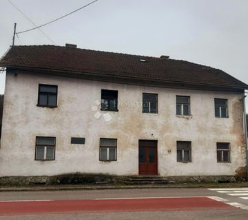 Kuća za adaptaciju u Drežnici sa 8 stanova - cover