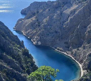 JABLANAC ATRAKTIVNO GRAĐEVINSKO ZEMLJIŠTE 1435 m2 70 m OD MORA - cover