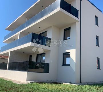 Vodice-novogradnja sa garažom, 143m2 - cover