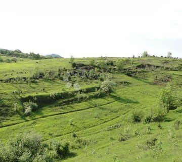 Građevna parcela nadomak Plitvičkih jezera, 22850 m2 - cover