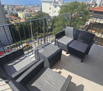 BULEVARD STAN 112.40M2 U NOVIJOJ ZGRADI - cover