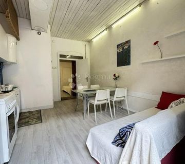 UHODAN APARTMAN 36m2 + 11.06m2 - PRILIKA  - cover