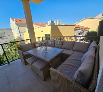Najam Crikvenica centar 30m od mora  - cover