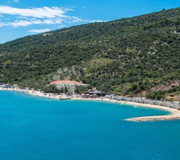 GRAĐEVINSKO ZEMLJIŠTE 300 M OD MORA, MARINA  - cover