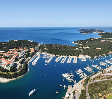 STAN NADOMAK MORA, MARINA-VERUDA 53,42m2 (C18) - cover