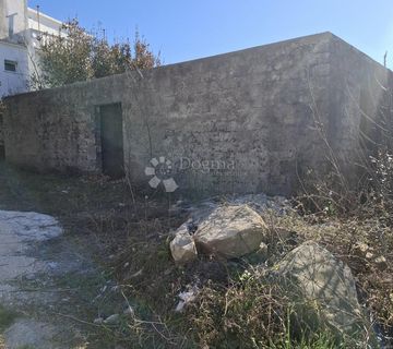 Nedovršena kuća 150 m od plaže - cover