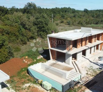 Moderna Vila na Atraktivnoj Lokaciji - cover
