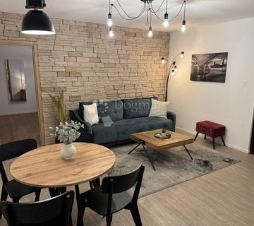 RIJEKA CENTAR STAN 82M2 - 2 APARTMANA - cover