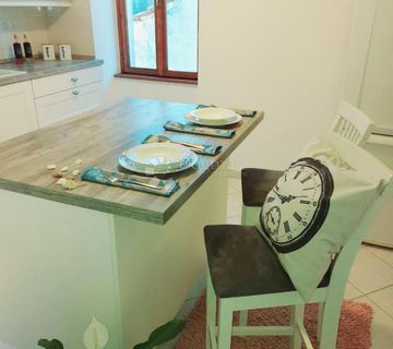 Kuća sa 3 apartmana u centru Rovinja! - cover