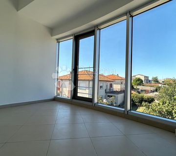 STAN 2 SPAVAĆE I 2 KUPAONICE 75.36m2 - Pula - cover