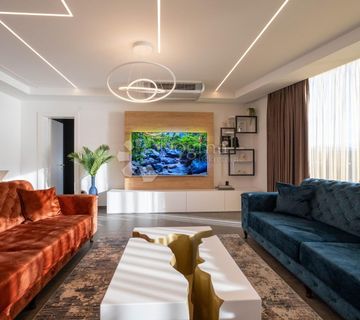 OPATIJA Ekskluzivna nekretnina 227m2-s nevjerojatnim pogledom na Opatiju - cover