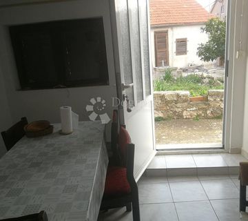 Stara Kuća Veli Iž - cover