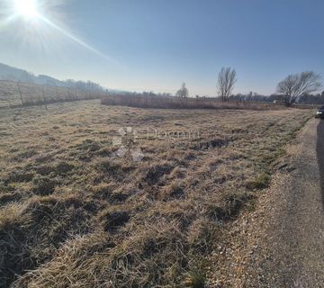 Poljoprivredno zemljište 623m² na tranzitnoj lokaciji - cover