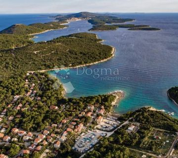 GRAĐEVINSKO ZEMLJIŠTE MALI LOŠINJ - cover