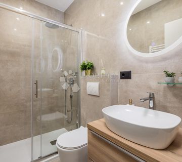 Najam studio apartmana u centru grada Rijeke - cover